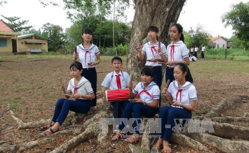 Truyền dạy hát sắc bùa Phú Lễ cho thế hệ trẻ ảnh 2
